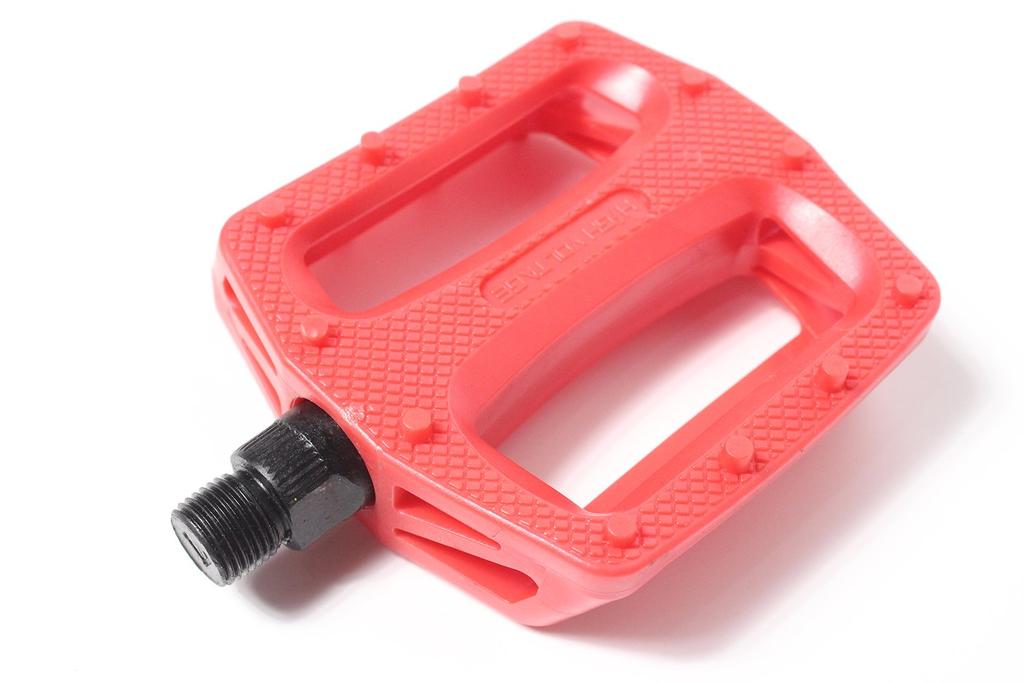 Riderz Cafe FUN Nylon Pedal Red