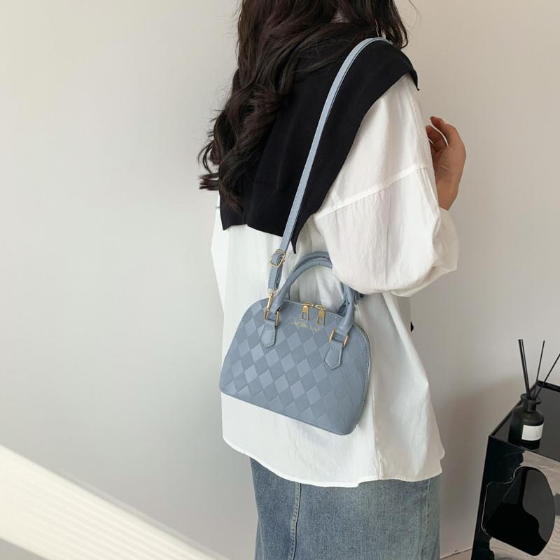 Fashionable Minimalist Shell Bag Stylish Crossbody For Casual Daily Commuting