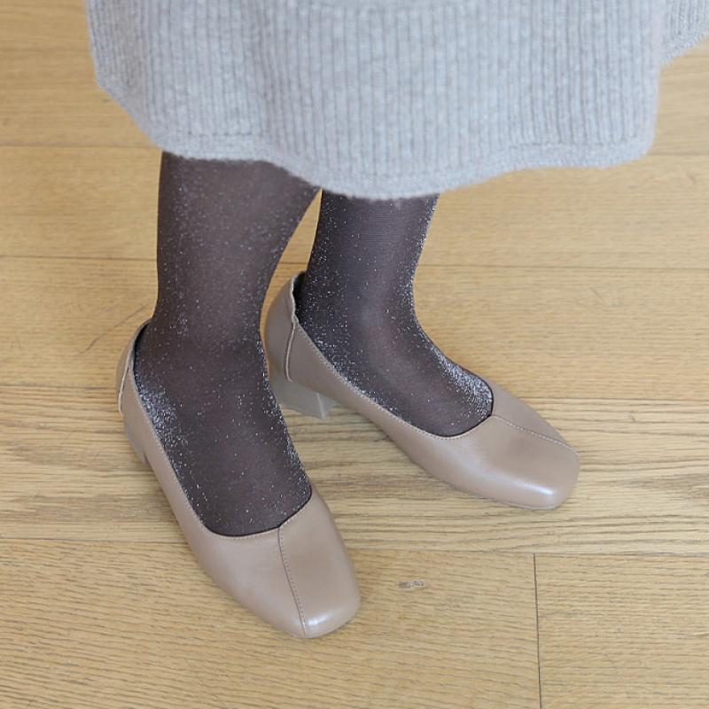 Shiz Madam Square Toe Pumps A42375