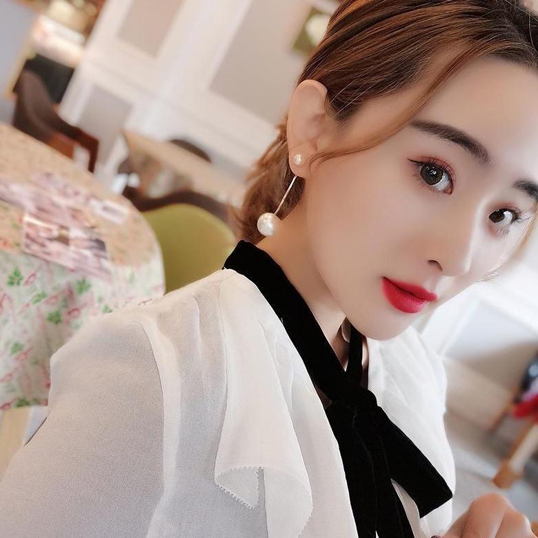 Korean Dongdaemun Pearl Dangle Earrings: Elegant Long Studs for Women