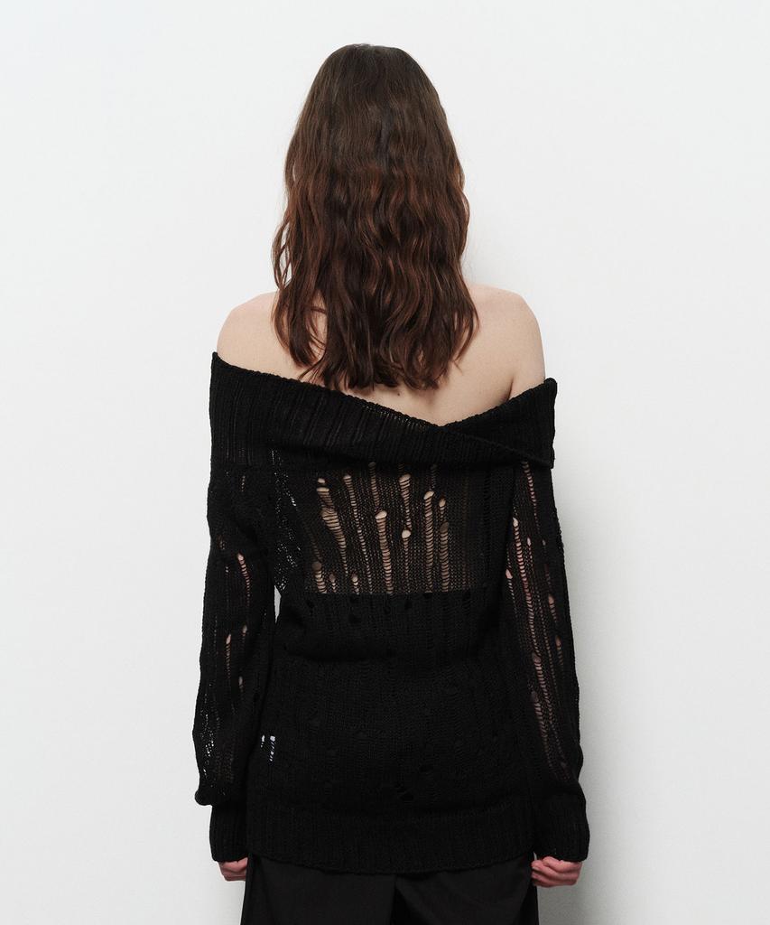 Daiaegeuneol Off Shoulder Damage Knit (Black)