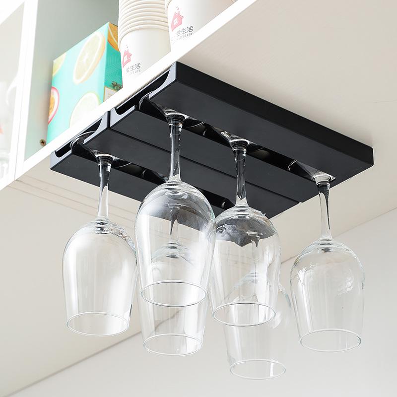 Obrácený stojan na sklenice na víno: Závěsný držák na hrnky do kuchyně a baru bez nutnosti vrtání