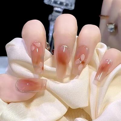 24 Stück weiße, bernsteinfarbene, verwischte Nailart-Tabletten, rosa durch Kamelien-Goldfolie, modifizierte süße Ins Wind-Kunstnägel