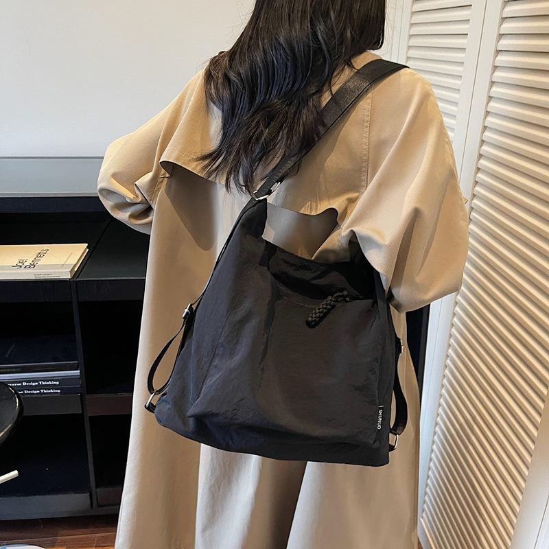 Large Capacity Bag Women's Shoulder Crossbody Bag Commuter Lightweight Tote Bag