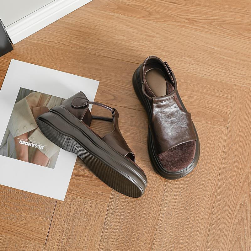 Spot retro casual hollow muffin platform sandals women's fashion summer new versatile small Roman shoes slippers