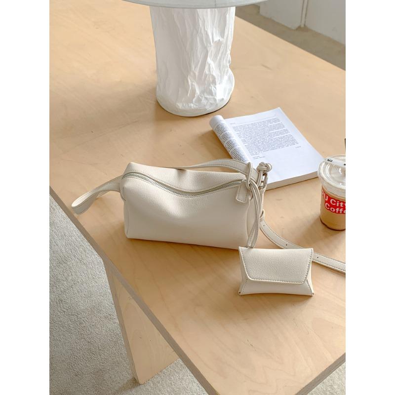New Small Square Bag Fashionable Versatile Underarm Bag Women's Bag Trendy Women's Shoulder Bag Women