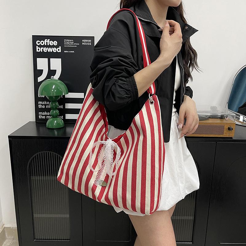 Large capacity striped bag women's new trendy fashion tote bag female college student class handbag female