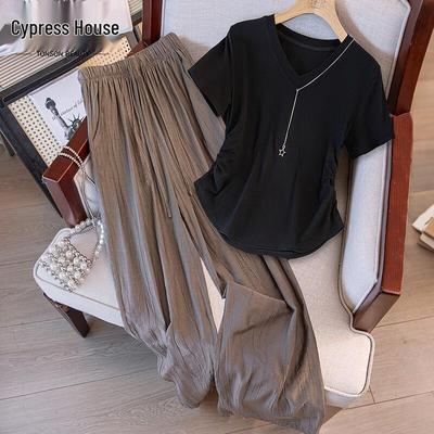 Abiti e completi – Completi con pantaloni