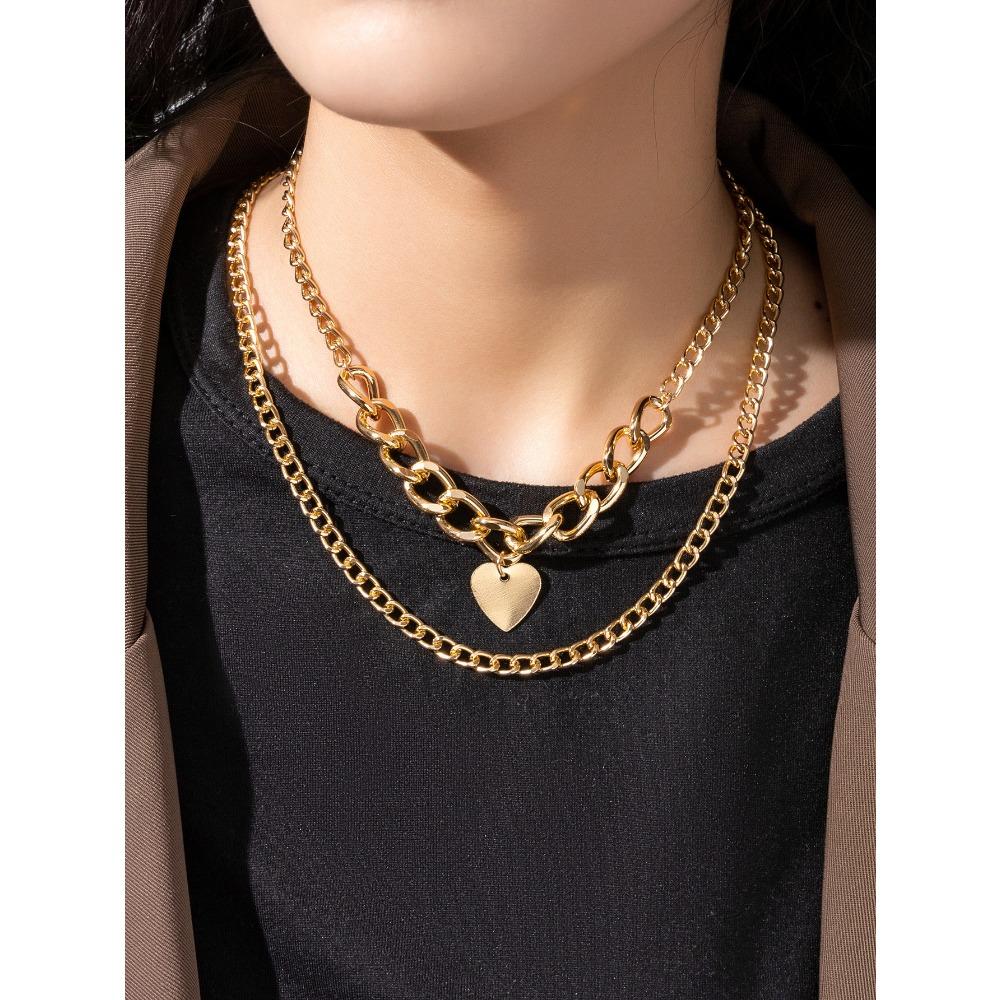 Collier Métal Rétro Niche Personnalisé Chaîne Épaisse Pendentif Alliage Amour Ensemble de Colliers pour Femmes