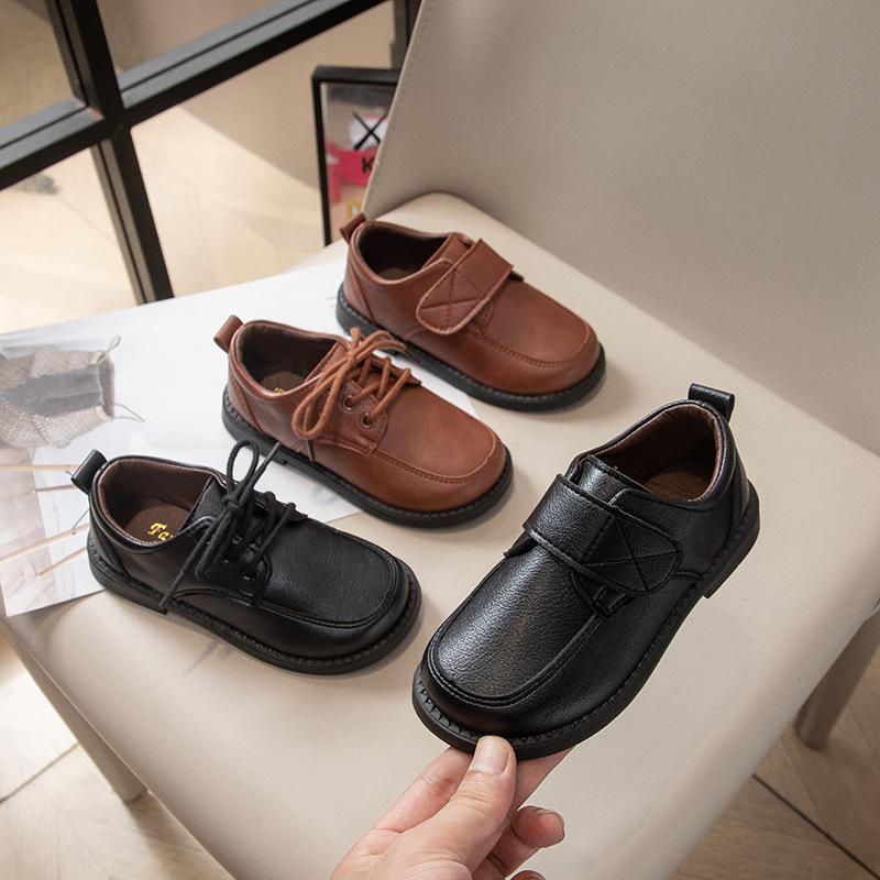 Matowe czarne skórzane buty casualowe w stylu brytyjskim dla chłopców, antypoślizgowe, na rzepy (Wiosna jesień)