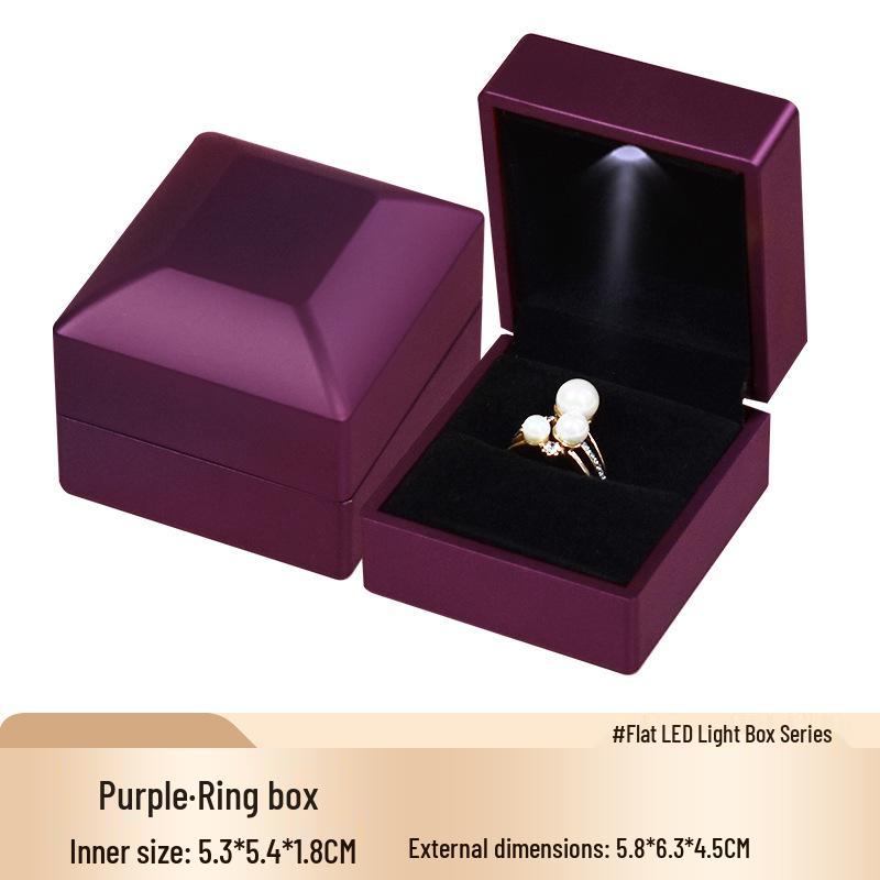 Diamond-Faceted Light-Up Jewelry Box for Rings, Bracelets, and Necklaces