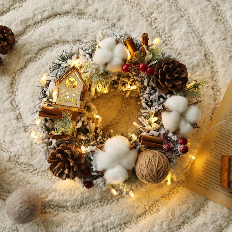 Coroană populară de Crăciun pentru ferestre și uși - Afișaj din ratan și decorațiune pentru locație