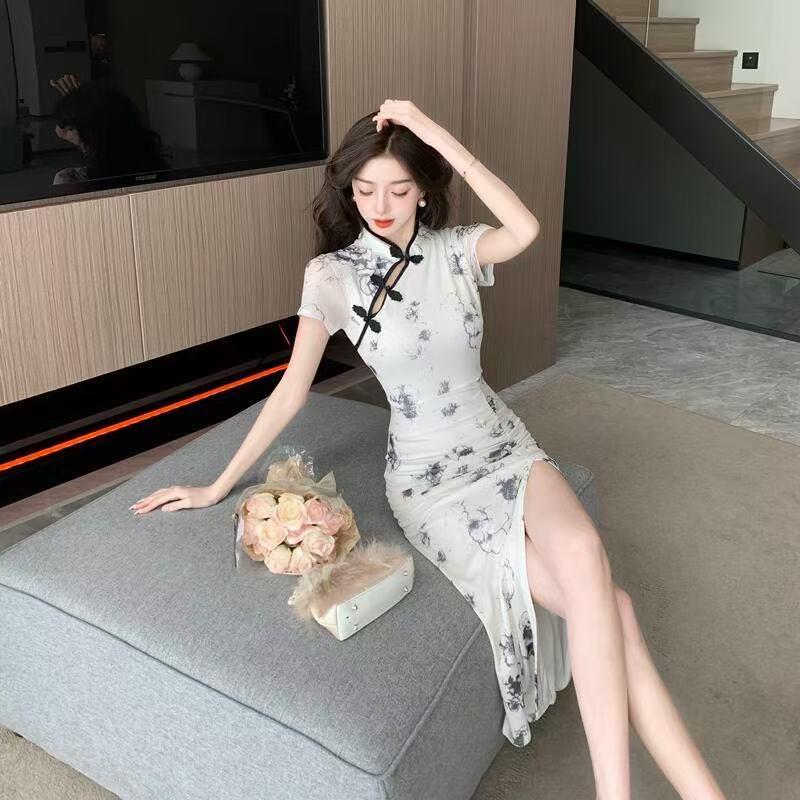 Chinese Retro Cheongsam Mid-Length Skirt - Slimming, High-Grade, Pleated, Hip-Wrapped Dress for Girls