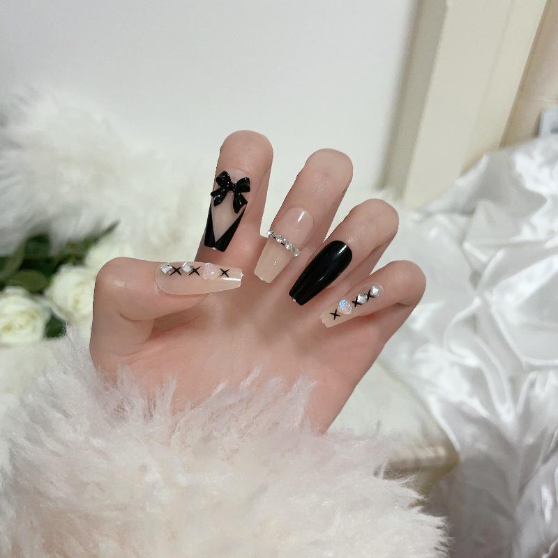 Luxurious Handmade Translucent Nail Tips for Autumn/Winter – Soft Texture, High-Class Feel