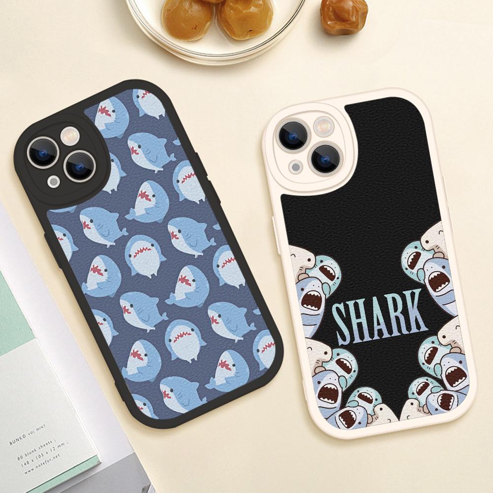 Nové pouzdro na telefon Grinning Shark pro Iphone 14 13 11 12 Pro MAX 13 12 MiNi 7 8 14 plus X XS XR Cartoon Shark Lambskin Covers