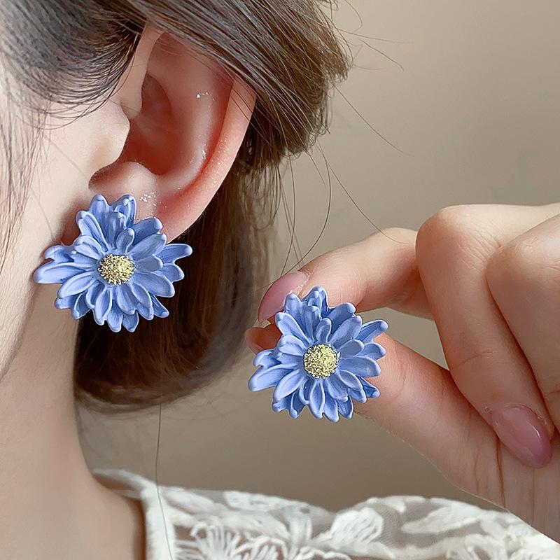 

Весна Лето Свежий Супер Бессмертный Универсальный Темперамент Дофамин Красочные Серьги Цветок Маргаритки Для Женщин 1 pair