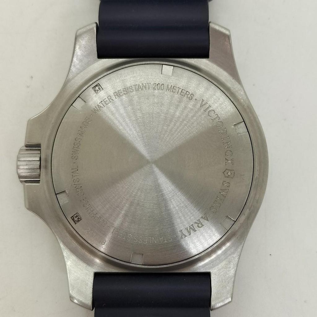 Used VICTORINOX Quartz 241688