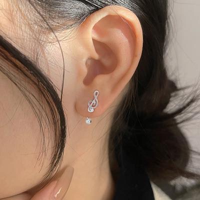 S925 Silver-plated Stud Earrings Sweet Cool Bass Note Asymmetrical Screw Bent Hook Earrings Encrusted Zircon Guitar Screw Stud Earrings