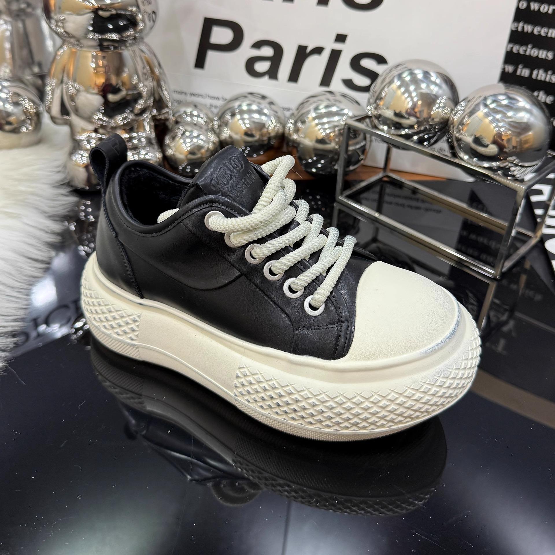 

Толстая подошва больших размеров, обувь для доски, увеличивает рост невысоких мужчин, осень-зима 2024 года, новые бархатные туфли для хлеба, повседневные туфли для папы, женская обувь 40