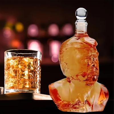Lustige Whiskyflasche, neue einzigartige Glaskaraffe für Wein und Whisky