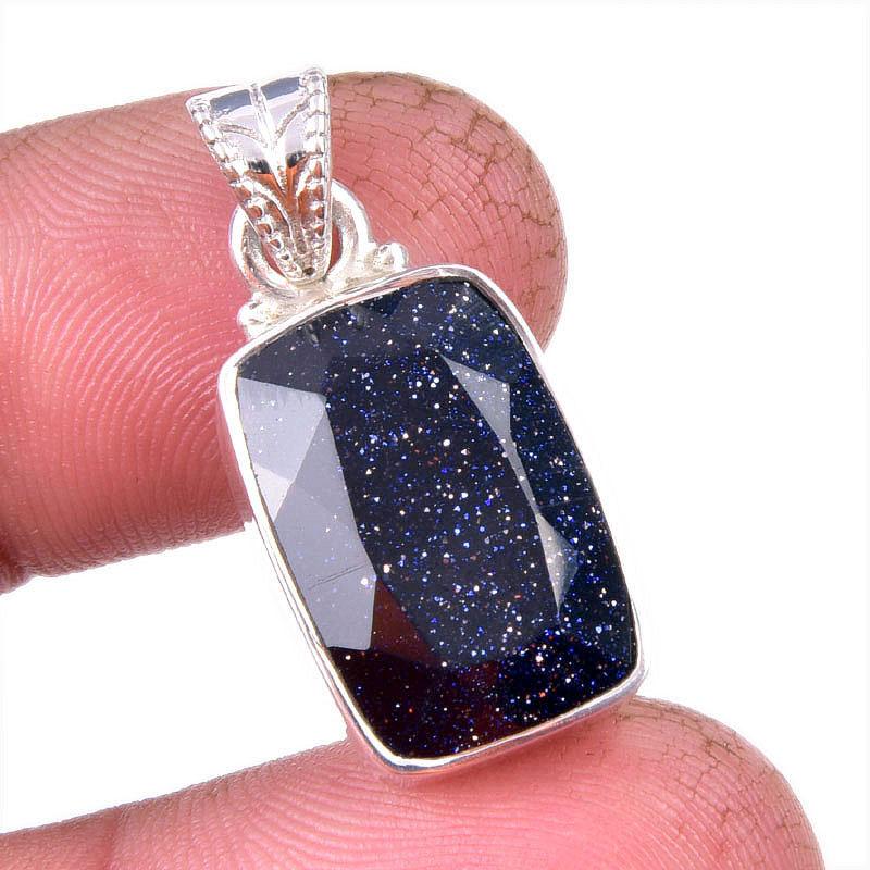 

Natural Blue Sunstone Gemstone 925 Solid Sterling Silver Gift Pendant 1.25 M1T62
