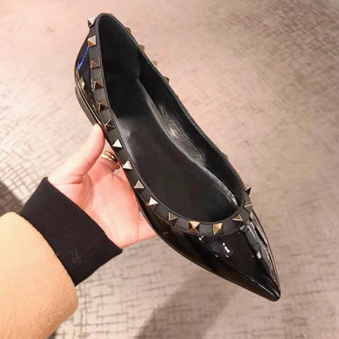 Fashion Small Size 31 32 33 Flat Shoes for Women Spring and Autumn Rivet Pointed Flat Shoes Shallow Large Size Shoes for Women 44 45