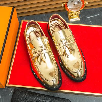 Hot Selling Golden Men Dress Shoes Luxury Tassels Men's Wedding Shoes Design Formal Leather Shoes for Man Chaussures Homme Cuir