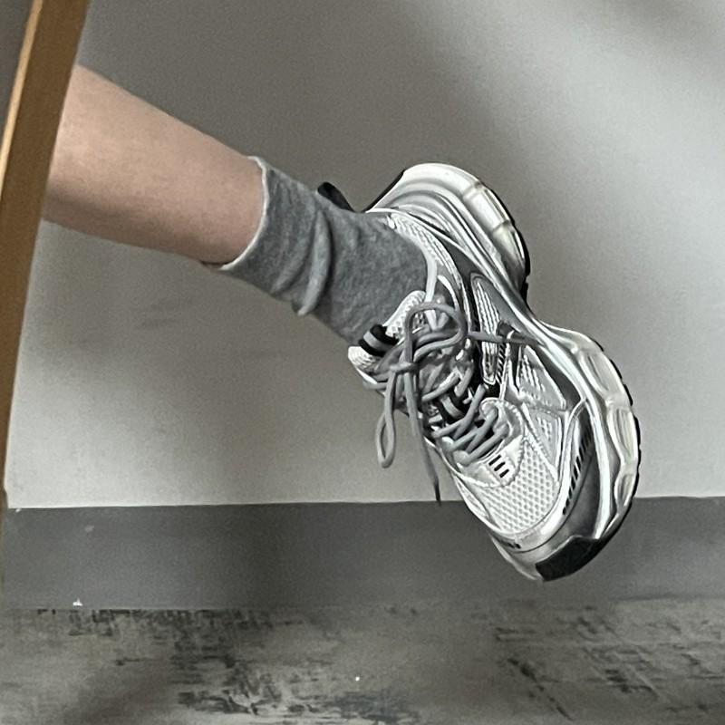 New Trendy Thick-soled Silver Dad Shoes Women's Version Lightweight Horse Speed Sports Shoes Casual Running Shoes