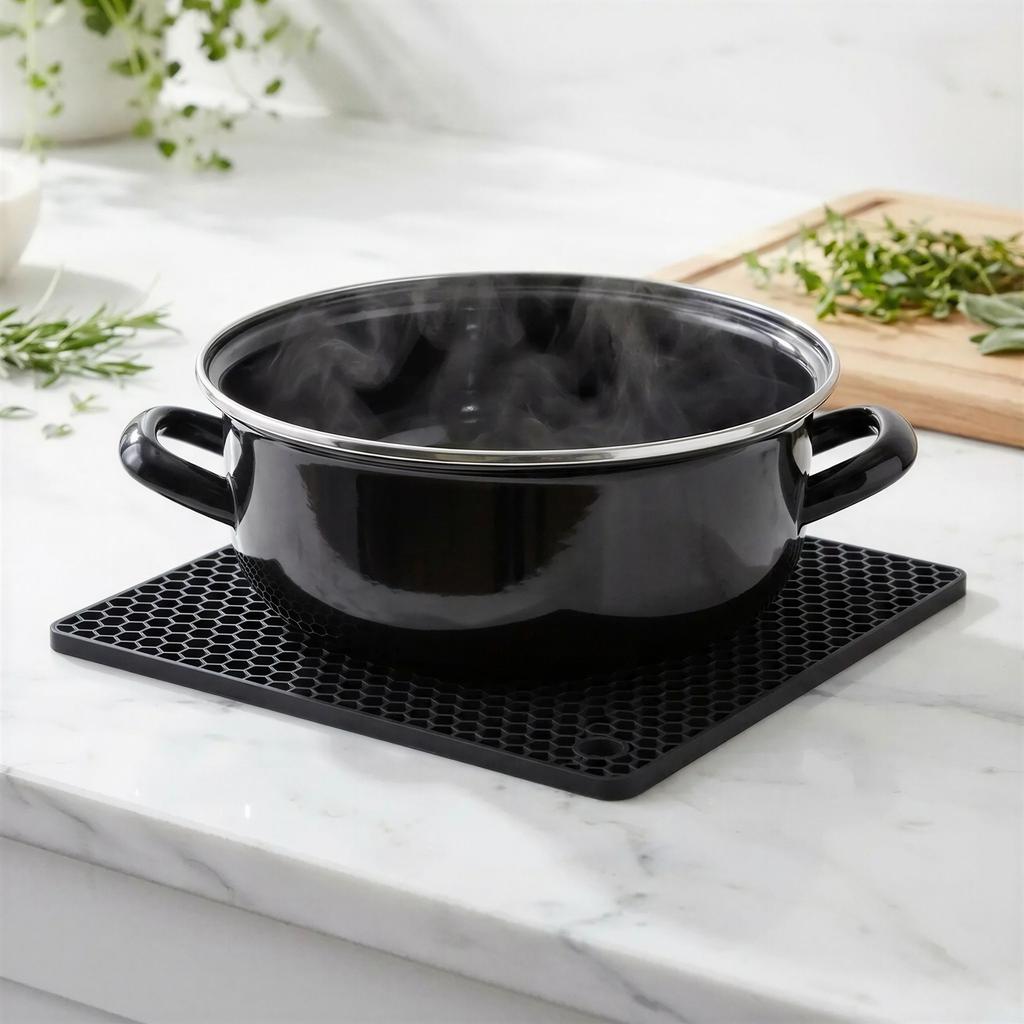ENAMELLED POT 4.5L STEEL BLACK 28cm FOR GAS AND ELECTRIC COOKERS