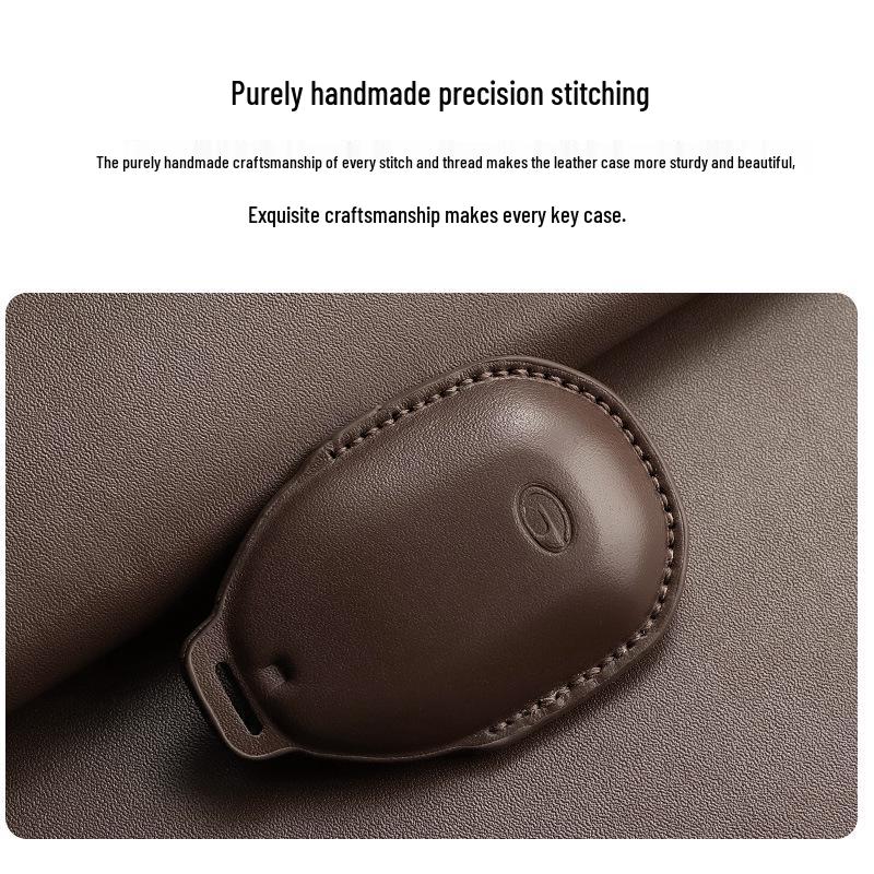 2025 GAC Trumpchi S7 Key Cover: Protective Shell with Buckle.