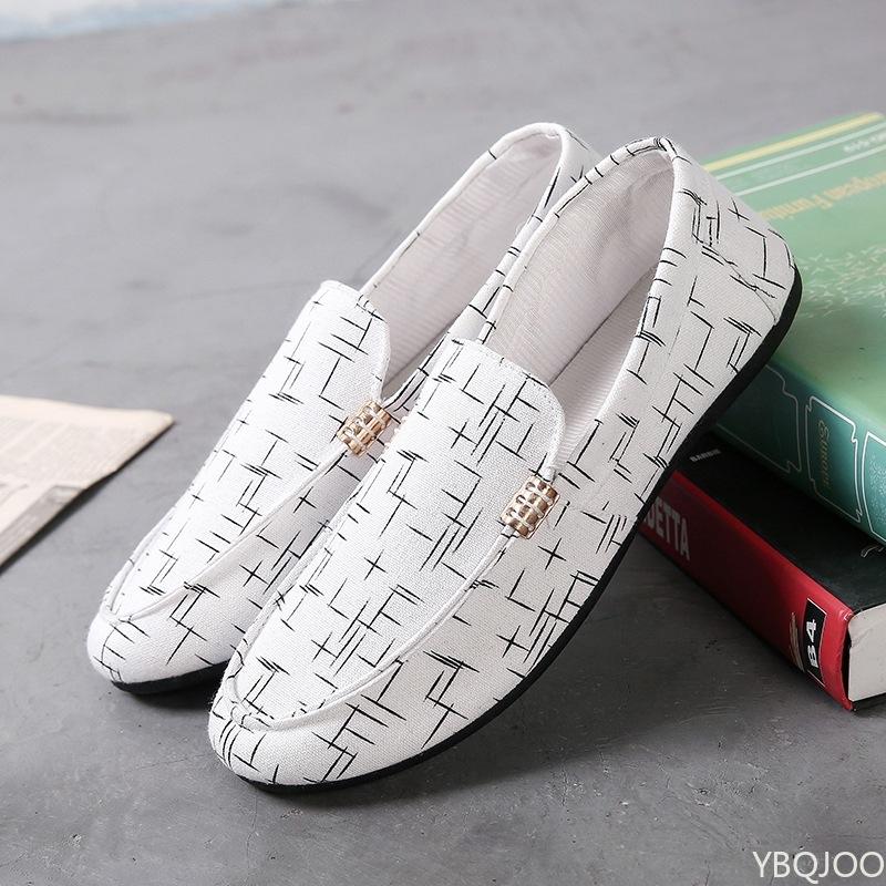 Mens Non Slip Loafers Breathable Driving Shoes Casual Plus Size Shoes Walking Canvas Flats Non Slip Moccasins Slippers Zapatos