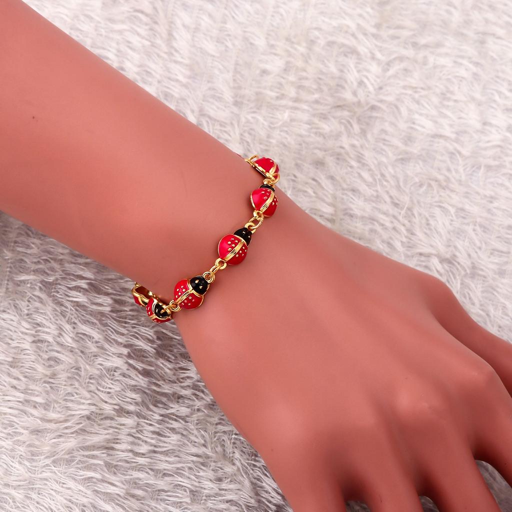 Fashion Charm Cute Seven Star Ladybug Autumn Chrysanthemum Red Insect Connection Bracelet Women Party Music Jewelry Accessories