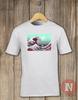 Hokusai La Gran Onda Camiseta Vaporwave Estética Recolorizada Arte Clásico