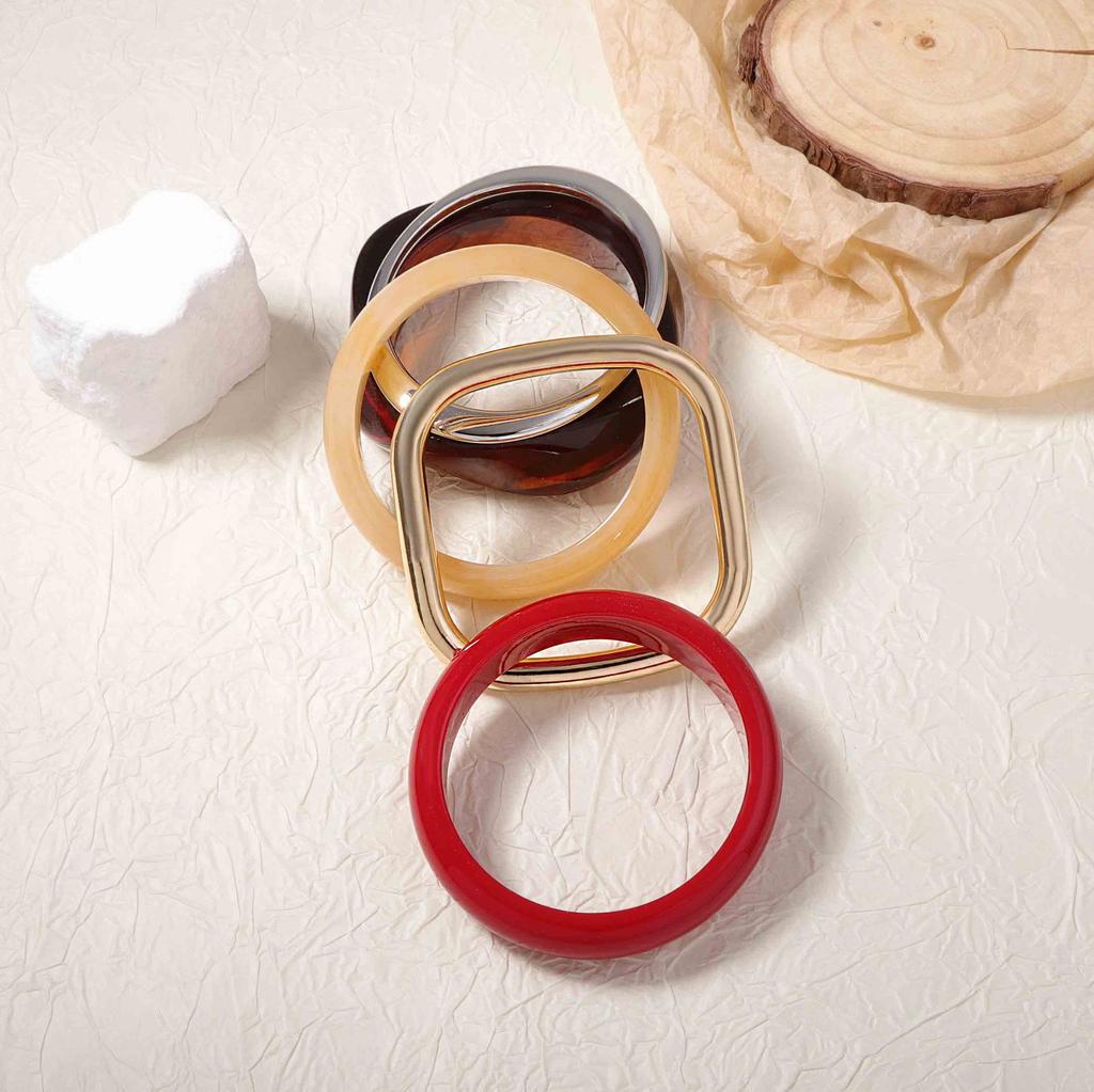 Retro personality trend cold wind resin CCB geometric round five-piece women's bracelet, casual and versatile