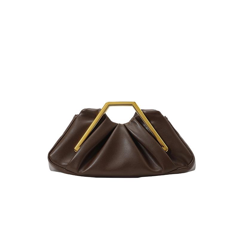 2026 New European and American Retro Versatile Handheld Banquet Bag with Elegant Style