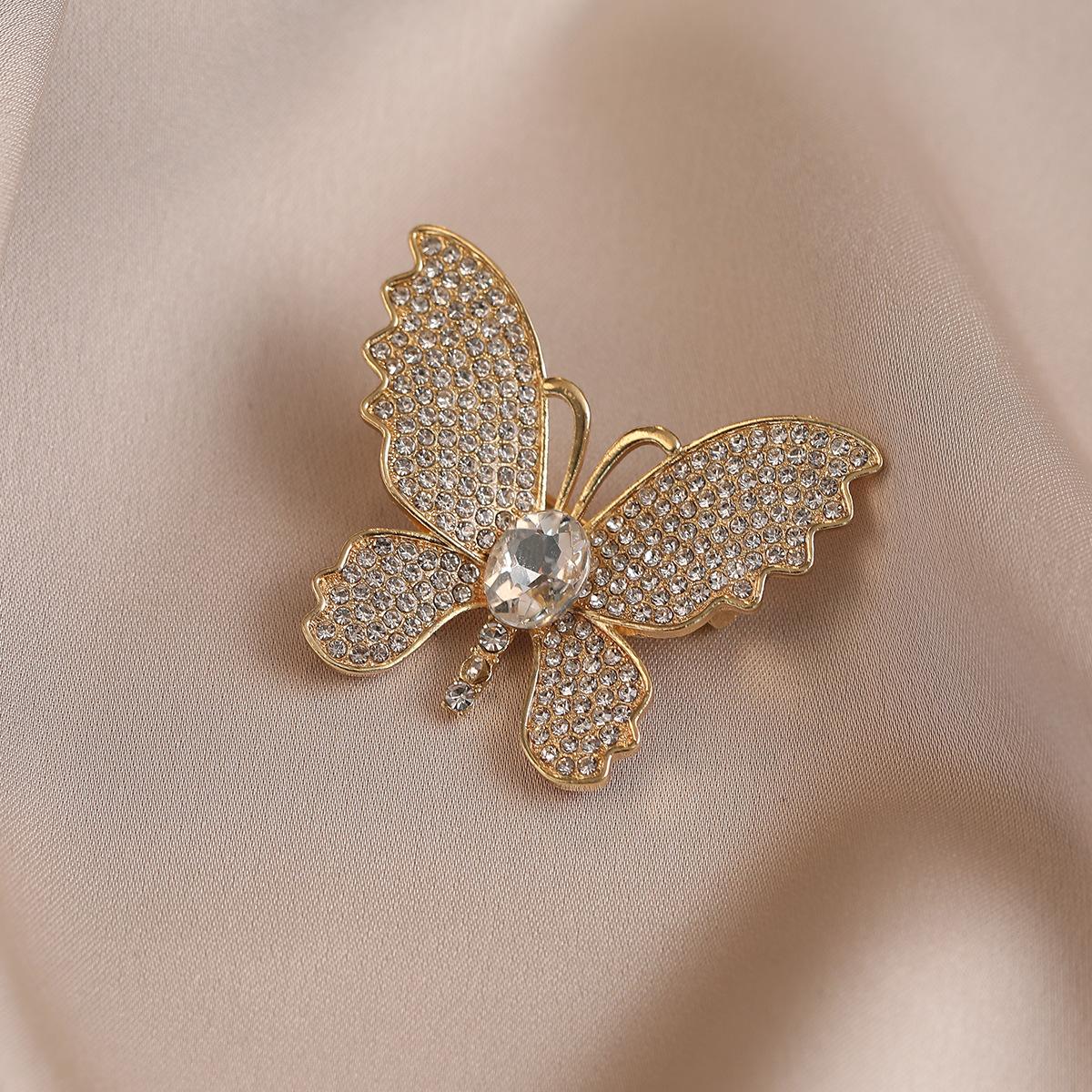 Брошь-бабочка Высококлассный нишевый дизайн Милая и универсальная Корсажная брошь для костюма Аксессуар Фиксирующая булавка 532#