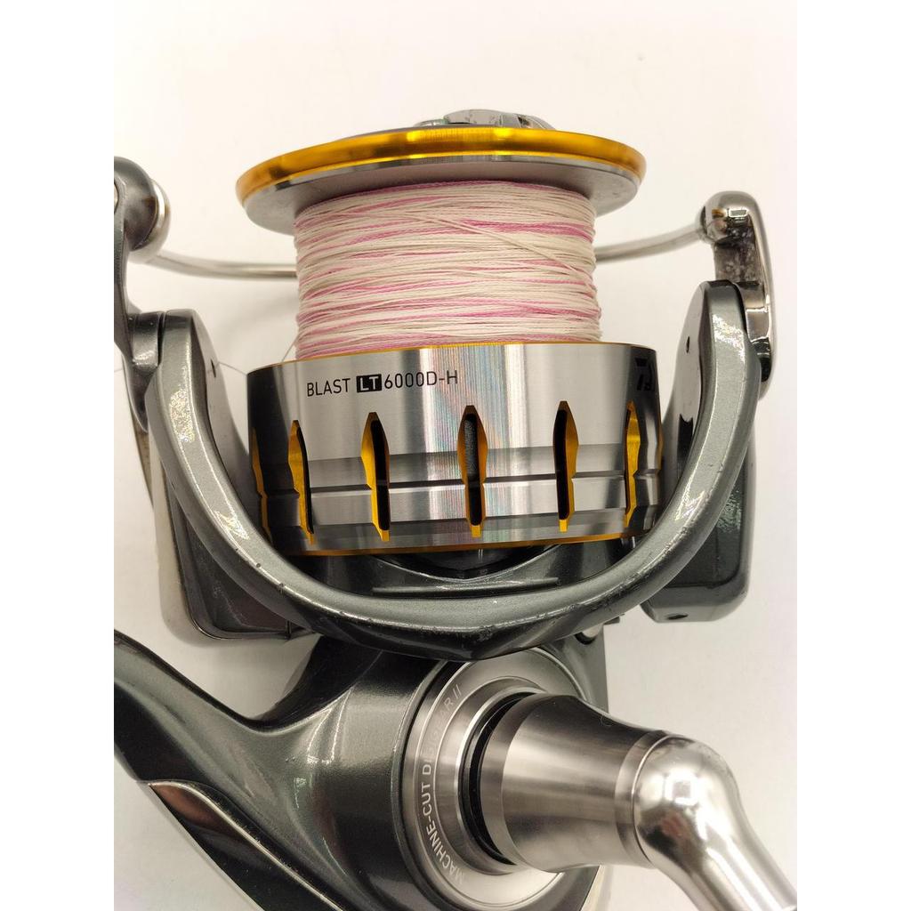 Used DAIWA LT6000D-H spinning reel