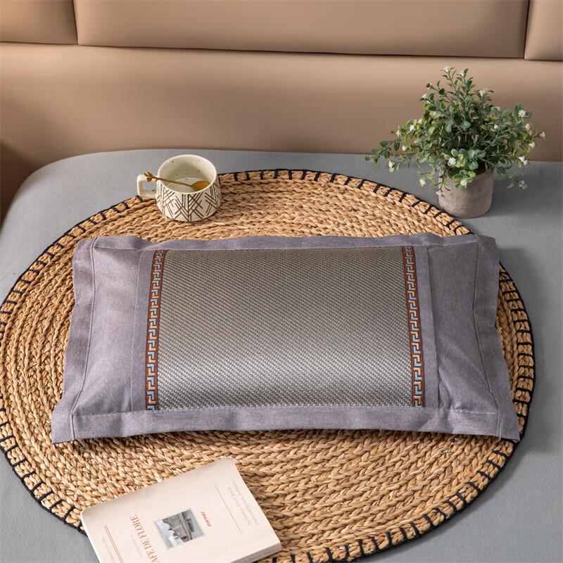 OLOMM Buckwheat Neck Pillow