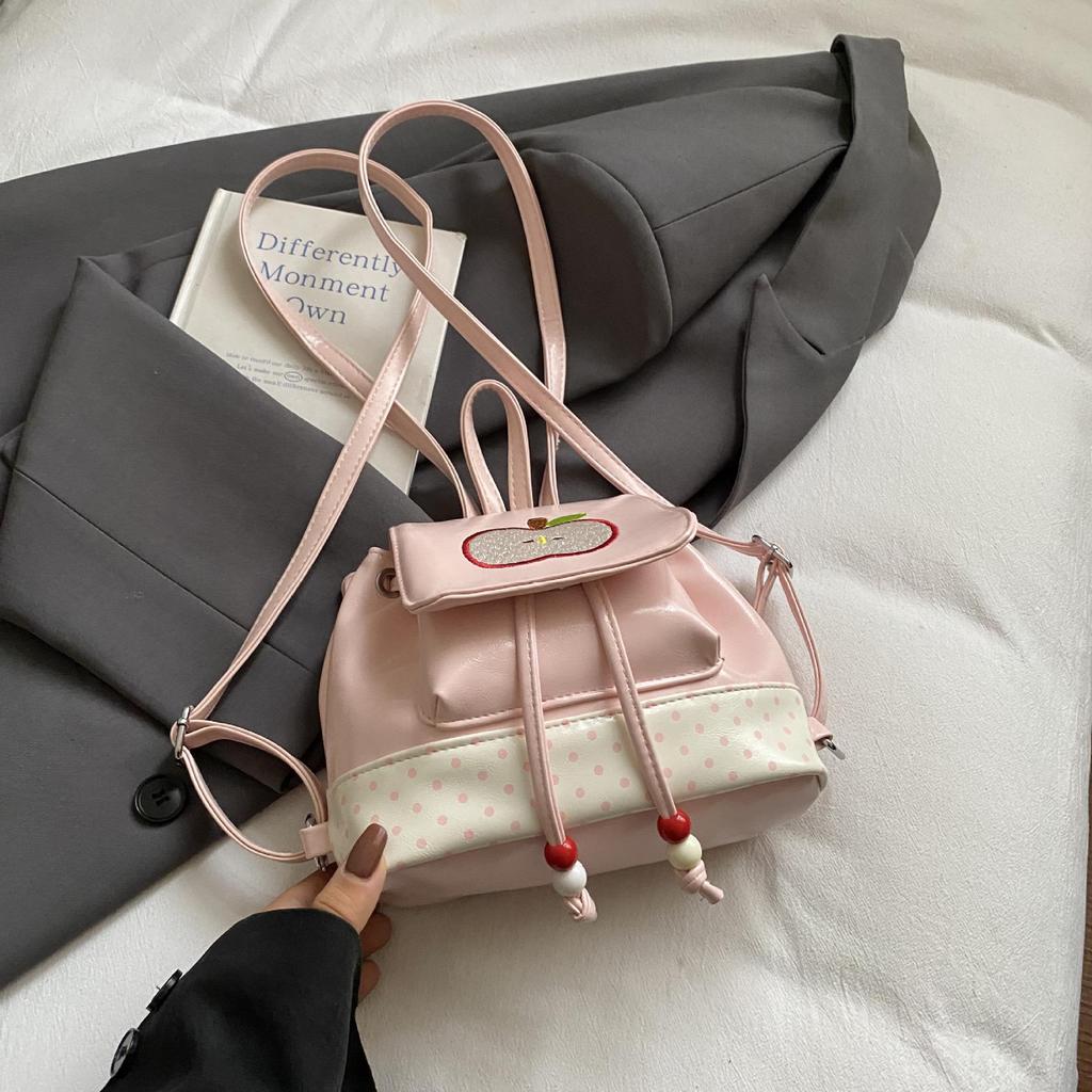 2025 Autumn Cute Apple Pendant Women's Lightweight Travel Backpack - Large Capacity, Casual Commuting Bag