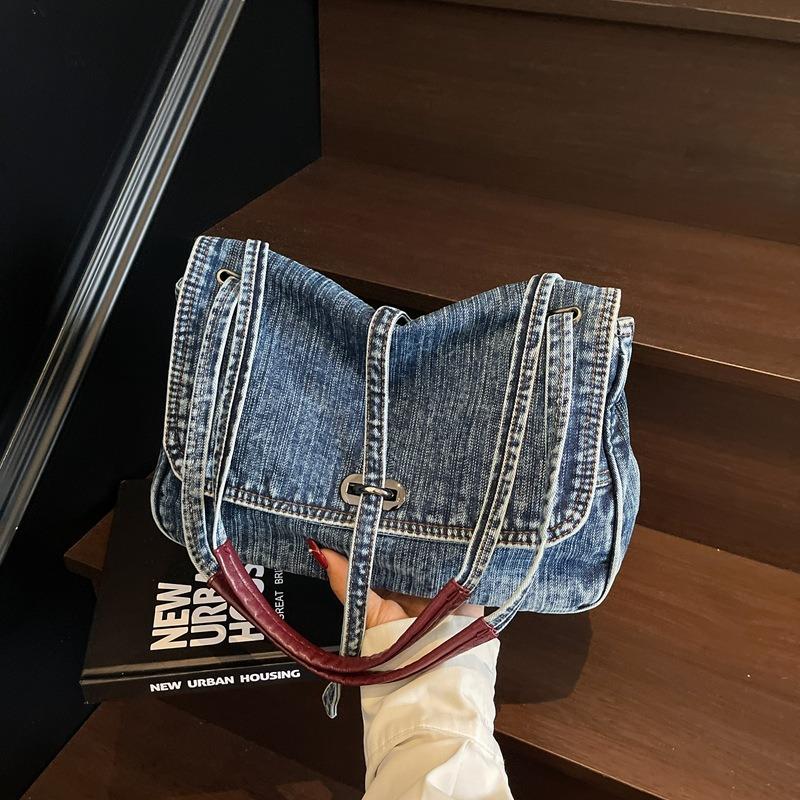 Nischen-Retro-Pendler-Tragetasche Damen Sommer neue trendige Denim-Casual-Umhängetasche