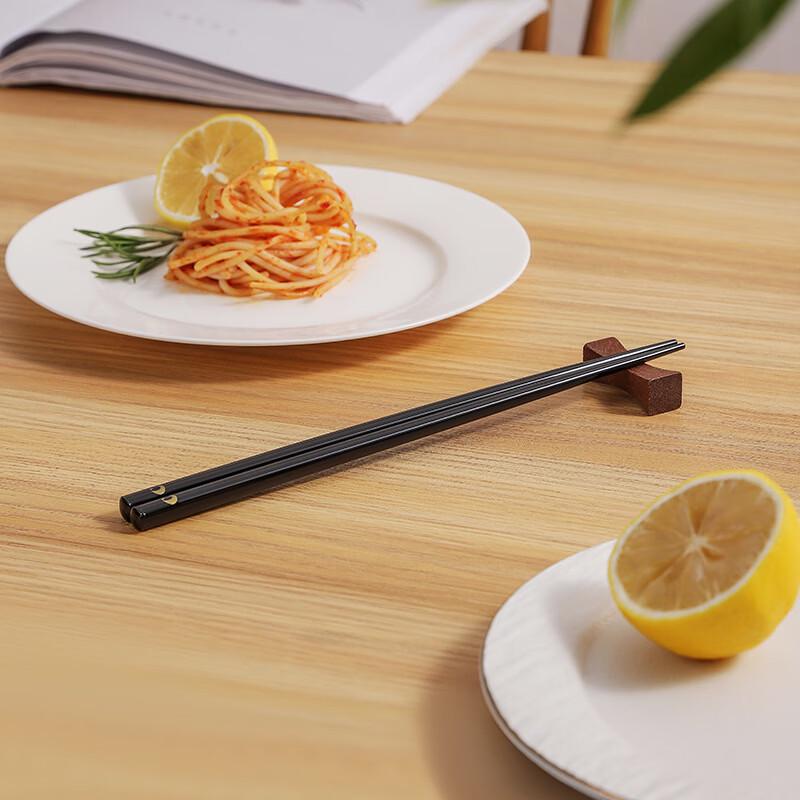 Japanese Style Moon Design Wooden Chopsticks
