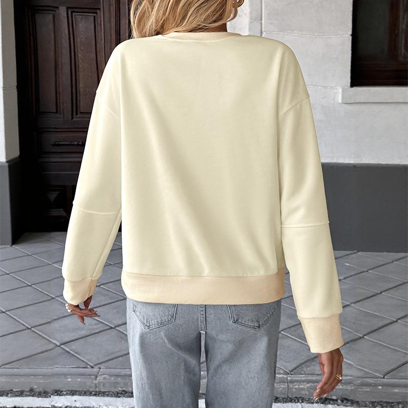 The New Autumn Collection Features A Sweet and Artistic Style with A Round-neck Striped Three-dimensional Bow Decoration for A Woman Wearing A Hoodie