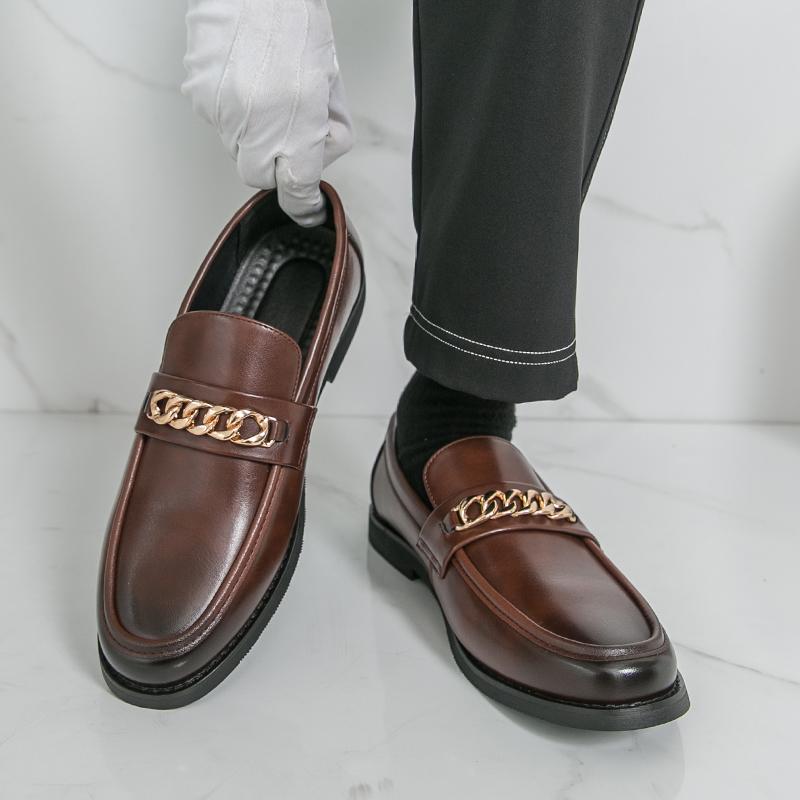 Fashion Luxury Designer New Metal Chain Patent Leather Casual Shoes For Men Slip On Loafter Formal Wedding Dress Homecoming Zapatos