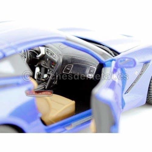 MaistoMaisto 2014 Chevrolet Corvette Stingray Z51 Blue 1/18 by 31677 31677BL