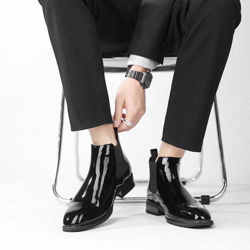 Pánské módní Chelsea boty Černé ležérní nazouvací krátké boty Vintage móda Kovbojské kotníkové boty Lakovaná kůže Ležérní lesklé kotníkové boty