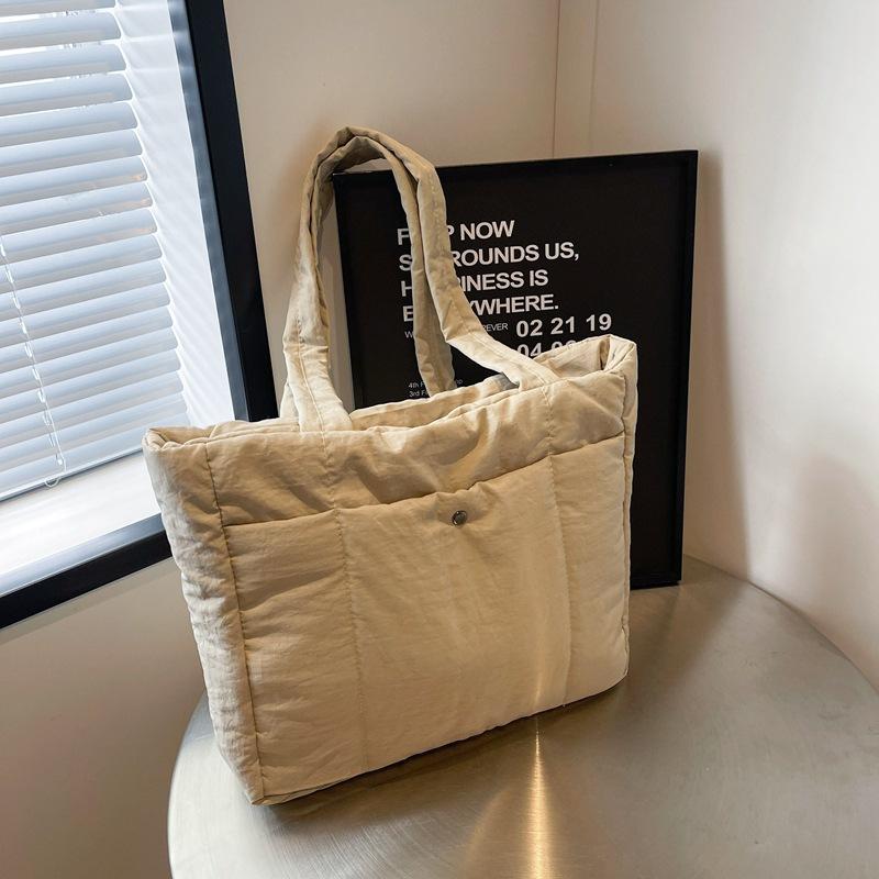 Autumn and Winter Large-capacity Nylon Down Bag Women's 2025 New Korean Niche Commuter Canvas Single Shoulder Fashion Tote Bag