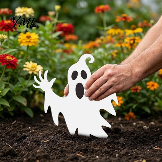 Pathway Decoration Stakes Halloween Ghost Garden Stake, Spooky Glow-in-The-Dark Yard Sign, Pumpkin Scarecrow Acrylic for Lawn Front Courtyard