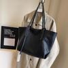 Fashion handbag women's spring and summer new product retro rhombus woven shoulder large capacity versatile tote bag