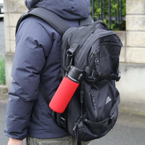 Good Plus Bottle Cover, 500ml Type [Black/Red Reversible] [Stretchy Wetsuit Material for a Perfect Fit] [Includes Aluminum Carabiner for Convenient Ha