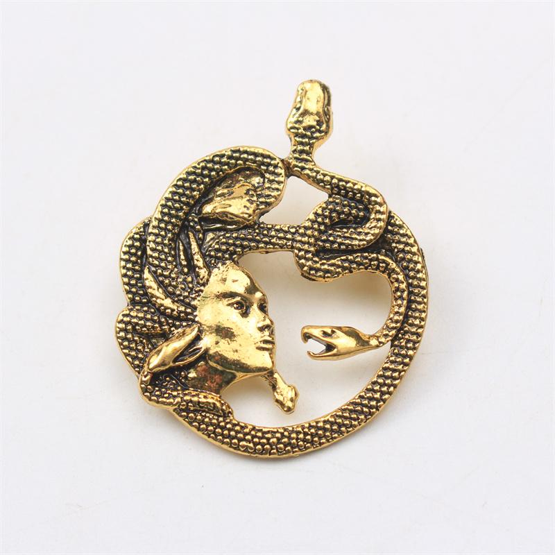 Stylish and Elegant Zodiac Animal Snake Brooch Personalized Luxury Accessory Pin Gift